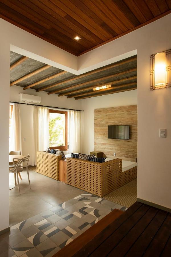 Santa Aldeia Hotel *