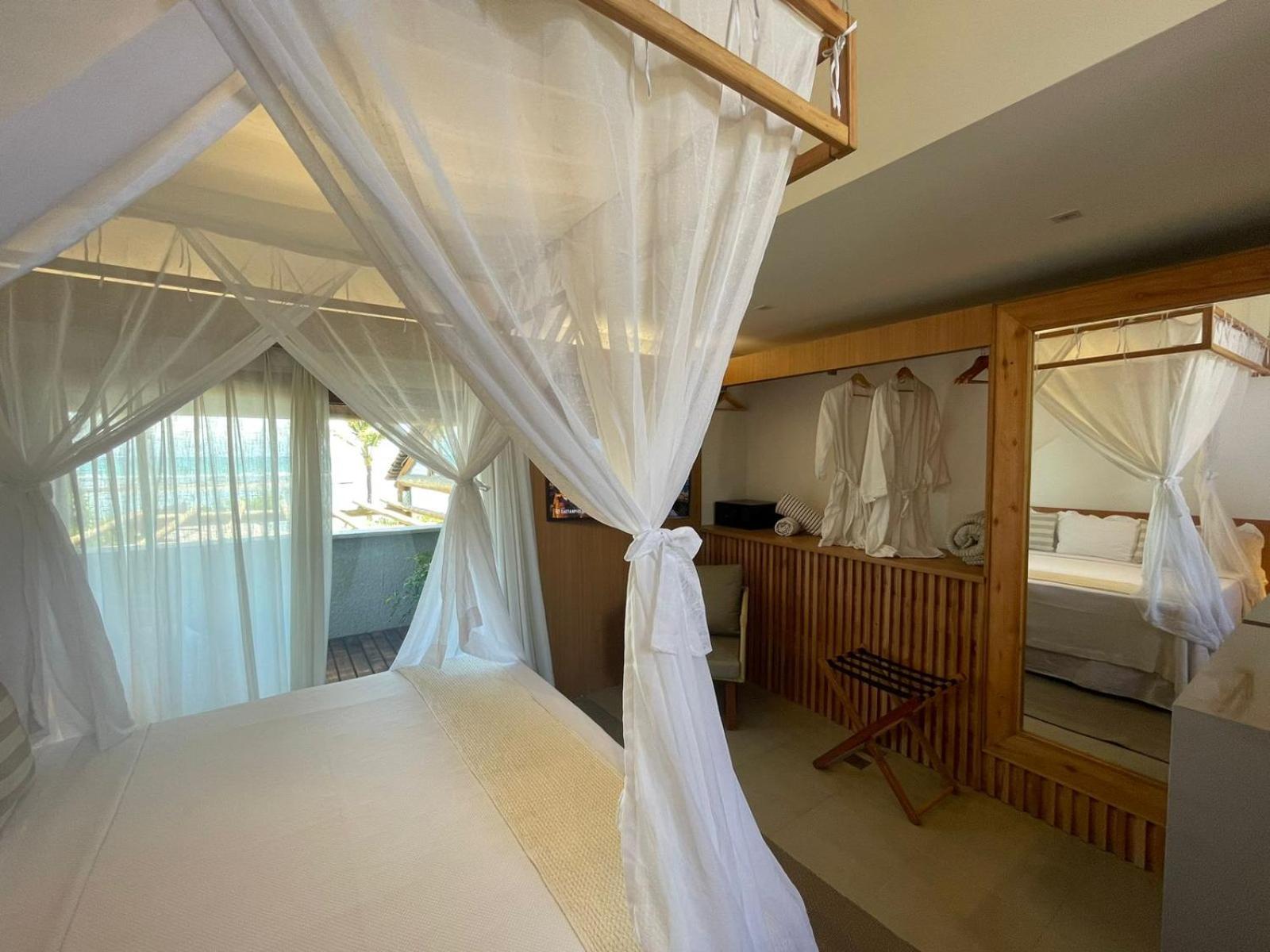 Santa Aldeia Hotel *